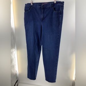 Gloria Vanderbilt Dark jeans ,Size 16W, High waist ,stretch fit EUC